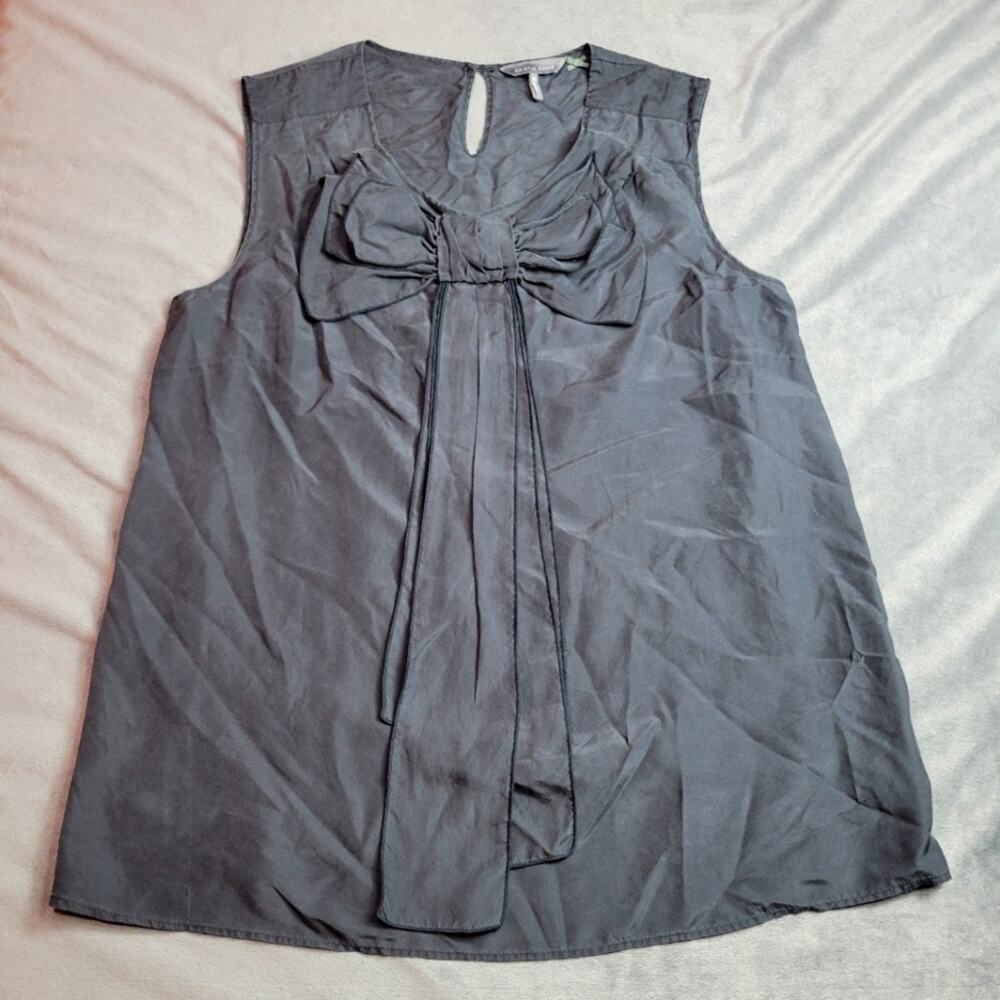 Kristin Davis Blouse Size Medium 100% Silk Black Sleeveless Top Bow Camisole Fad